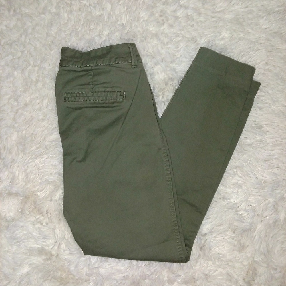NEW!!! Old Navy Pixie Pants